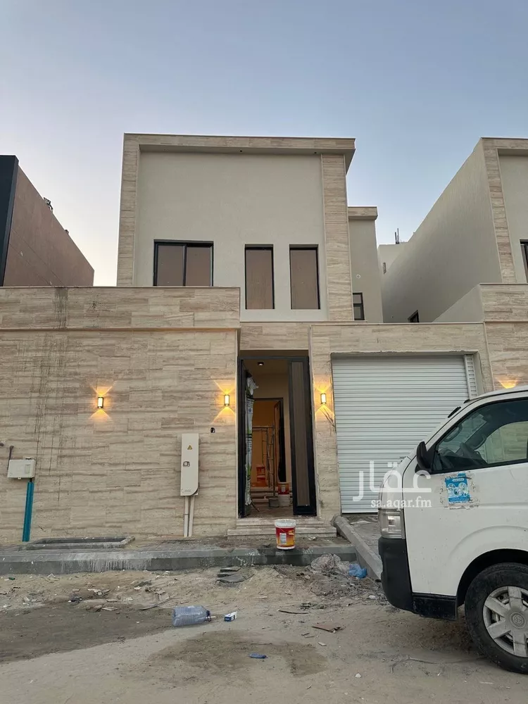 فيلا للبيع في شارع العيينه, حي الأمواج, مدينة الخبر, المنطقة الشرقية