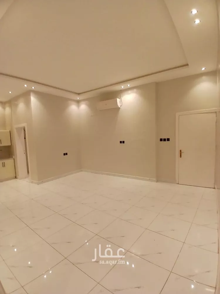 شقة للإيجار في شارع الشيخ حسن بن حسين بن علي, حي إشبيلية, مدينة الرياض, منطقة الرياض صورة 3