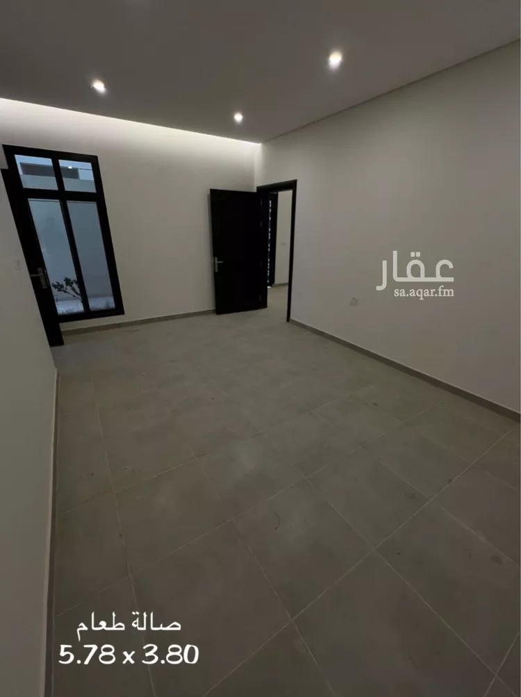 فيلا للإيجار في شارع ابي المكارم بن مفرج, حي عكاظ, مدينة الرياض, منطقة الرياض صورة 3