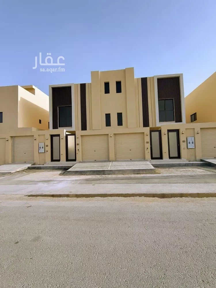 فيلا للبيع في شارع كريم الدين البرموني, حي عكاظ, مدينة الرياض, منطقة الرياض