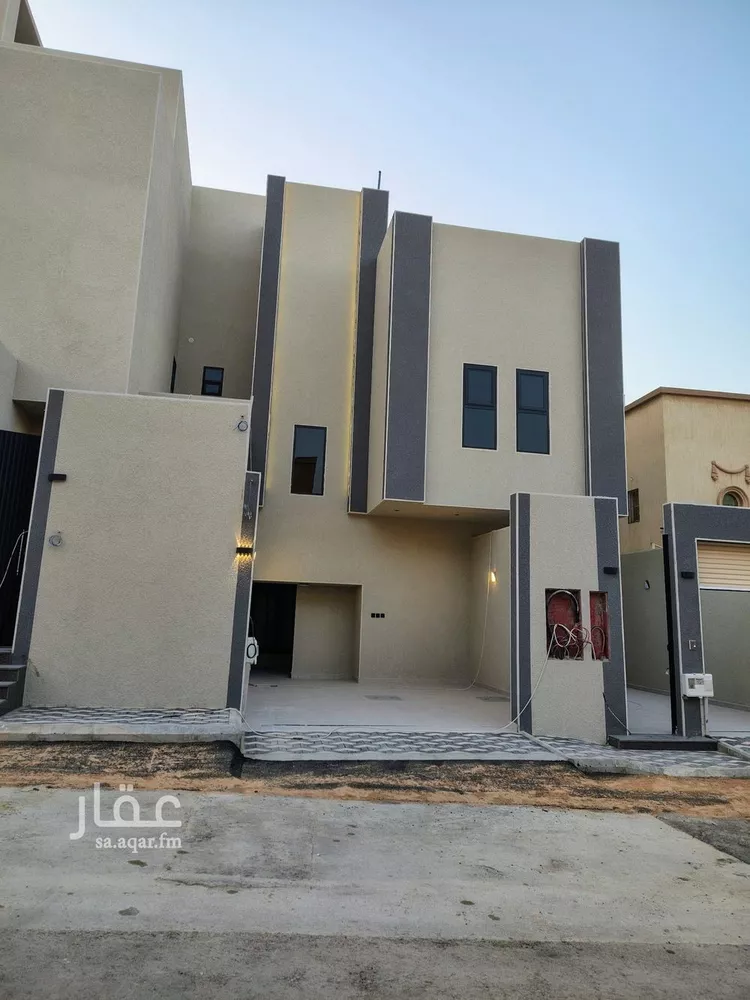 دور للبيع في شارع المقضاة, حي الحزم, مدينة الرياض, منطقة الرياض