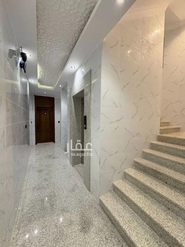 شقة للإيجار في شارع السابع عشر, حي الخبر الجنوبية, مدينة الخبر, المنطقة الشرقية صورة 2