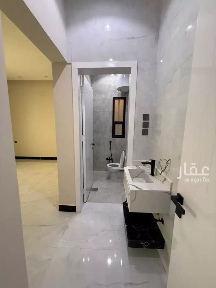 شقة للبيع في شارع جديع ابن نذير, حي الورود, مدينة خميس مشيط, منطقة عسير صورة 2