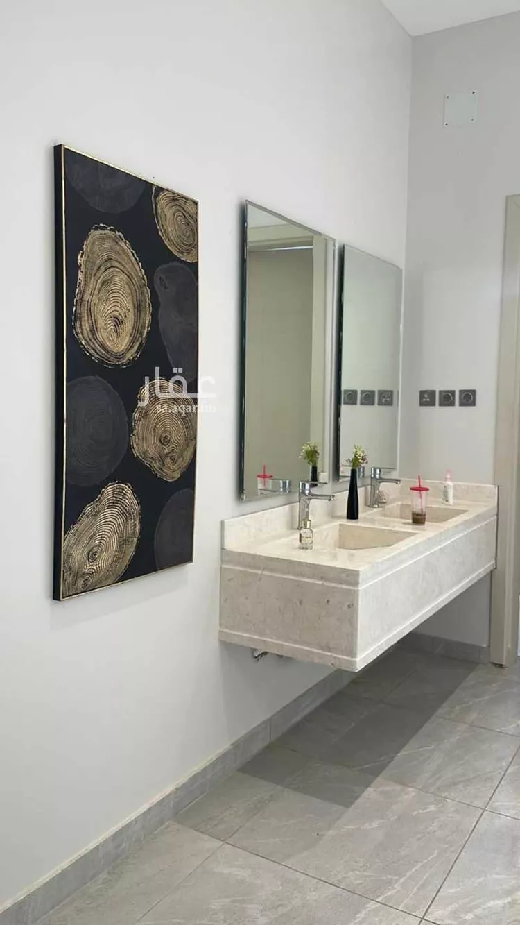 دور للبيع في شارع على عبدالله الحصين, حي الفلاح, مدينة بريدة, منطقة القصيم صورة 2