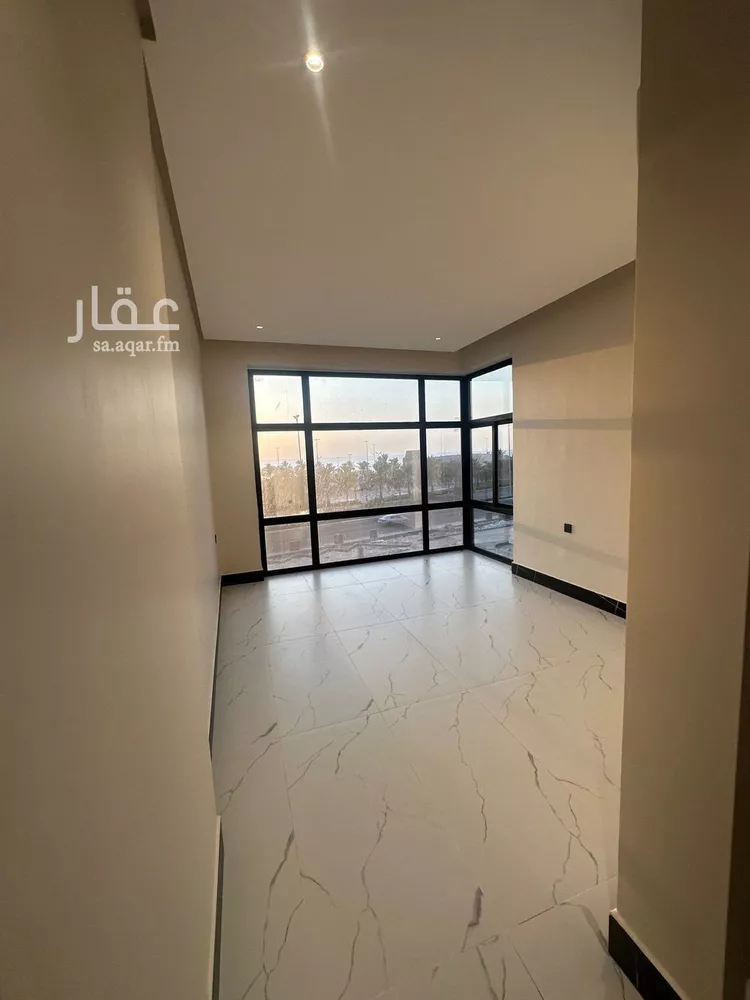 شقة للبيع في شارع الملك عبد الله بن عبدالعزيز, حي الشاطئ الغربي, مدينة الدمام, المنطقة الشرقية صورة 2