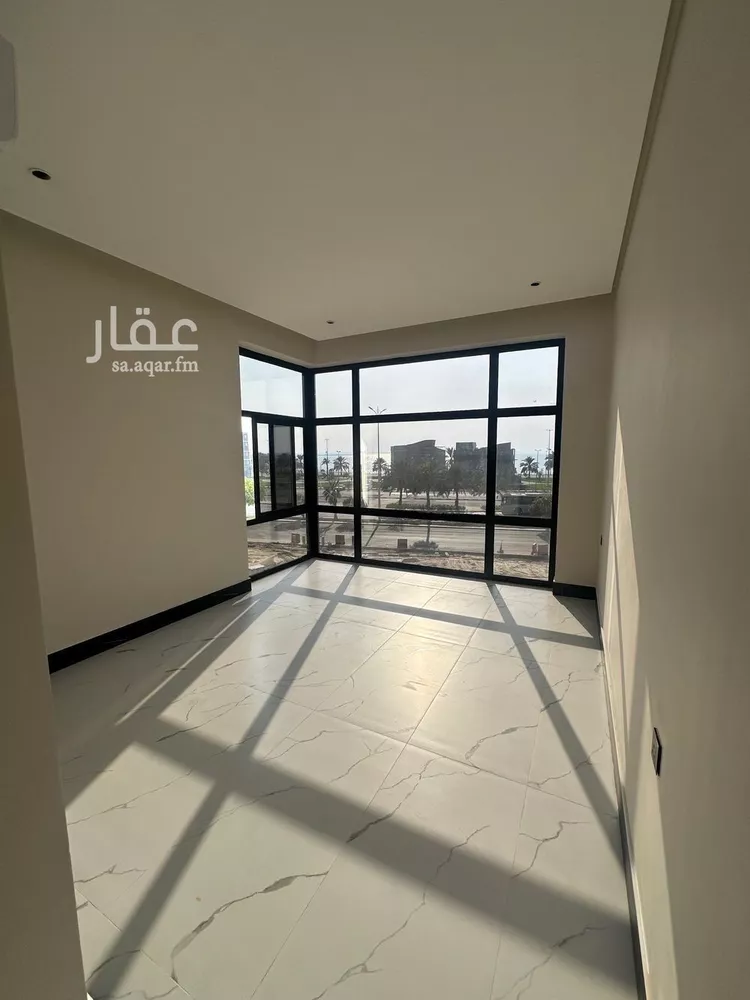شقة للبيع في شارع الملك عبد الله بن عبدالعزيز, حي الشاطئ الغربي, مدينة الدمام, المنطقة الشرقية