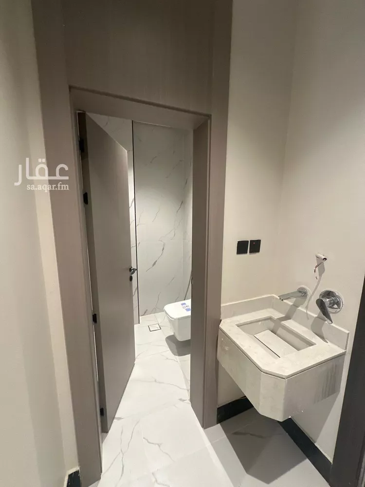 شقة للبيع في شارع الملك عبد الله بن عبدالعزيز, حي الشاطئ الغربي, مدينة الدمام, المنطقة الشرقية صورة 4