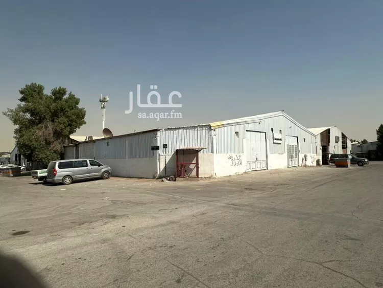 محل للبيع في شارع ابن قيس بن السائب, حي بدر, مدينة الرياض, منطقة الرياض صورة 2