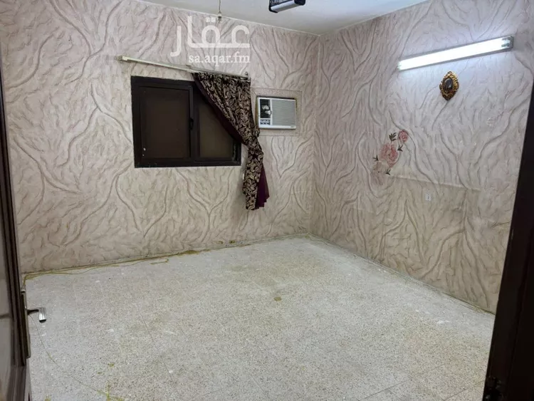 شقة للإيجار في شارع صدقة الكيال, حي بدر, مدينة الرياض, منطقة الرياض