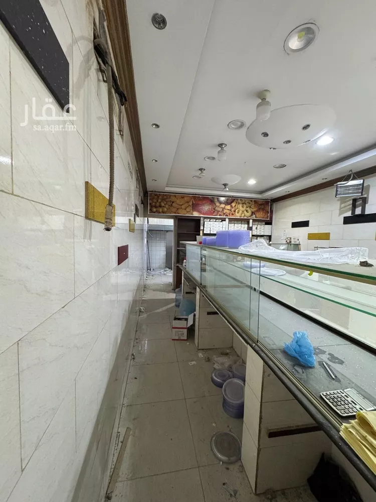 محل للإيجار في شارع ابن تيمية, حي بدر, مدينة الرياض, منطقة الرياض صورة 2