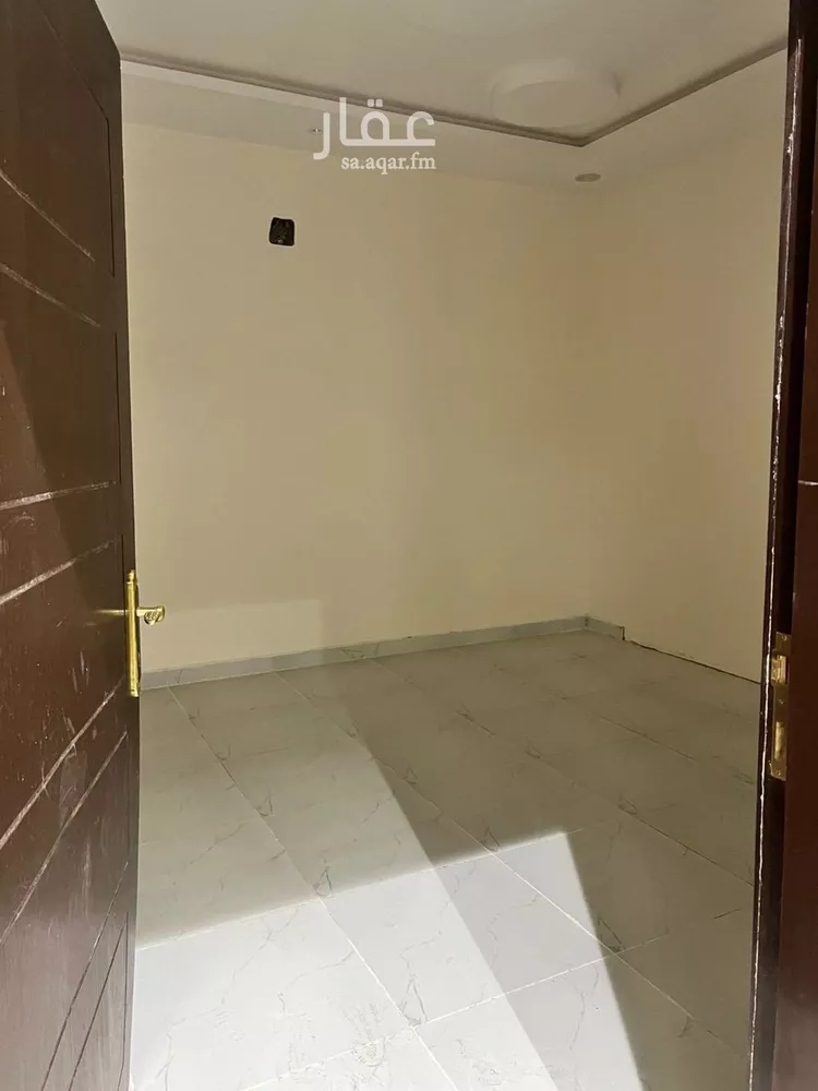 دور للإيجار في شارع رقم 27, حي بدر, مدينة الرياض, منطقة الرياض صورة 5