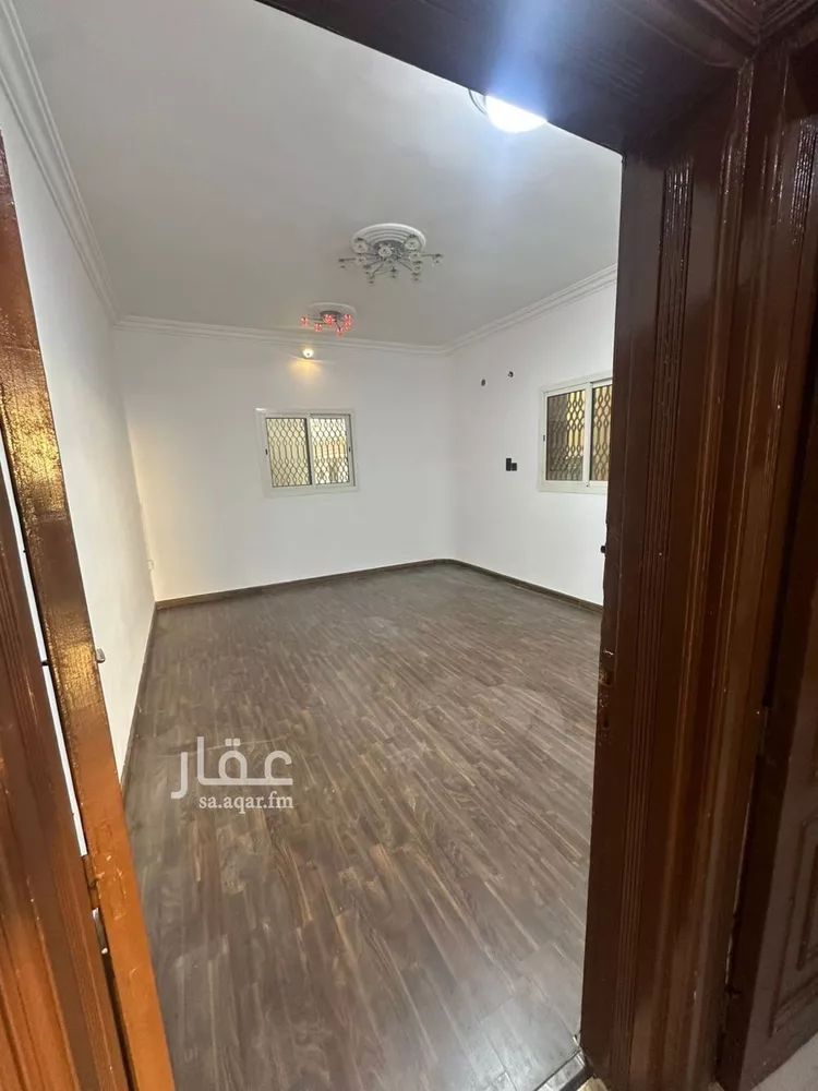 شقة للإيجار في شارع الغماس, حي الربوة, مدينة الرياض, منطقة الرياض صورة 5