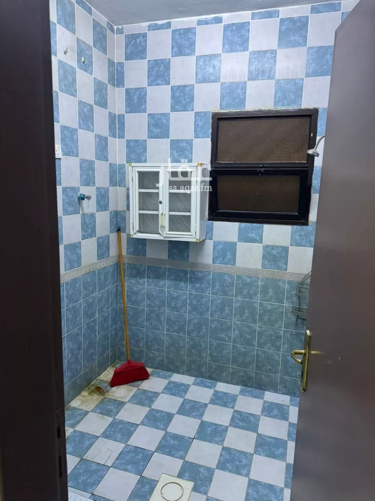 شقة للإيجار في شارع صدقة الكيال, حي بدر, مدينة الرياض, منطقة الرياض صورة 2