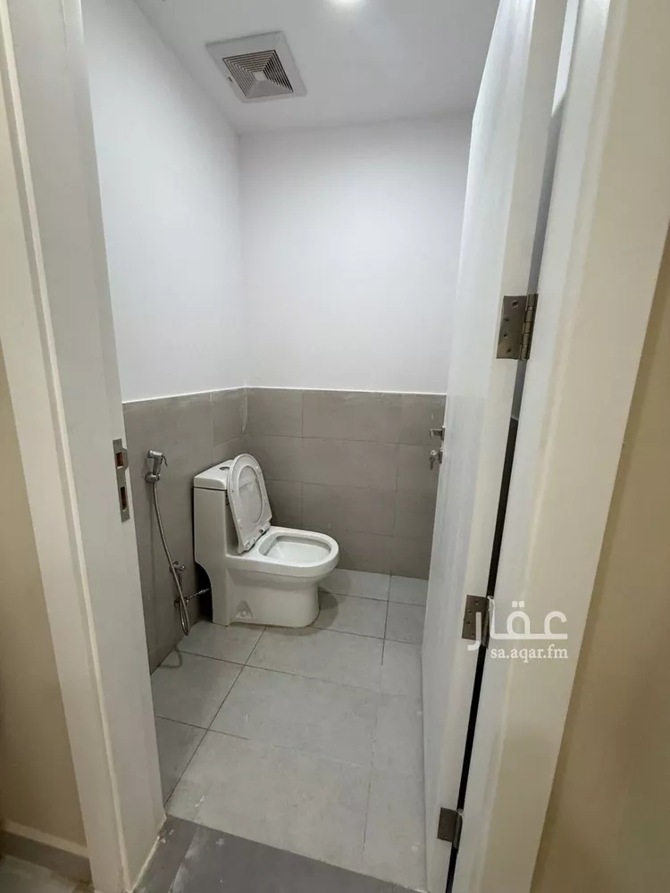 فيلا للإيجار في شارع العذبة, حي البشائر, مدينة الرياض, منطقة الرياض