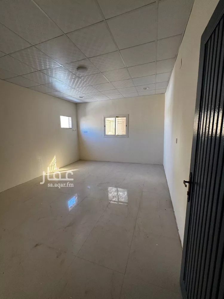 فيلا للإيجار في شارع العوادي, حي الزهرة, مدينة الرياض, منطقة الرياض صورة 4