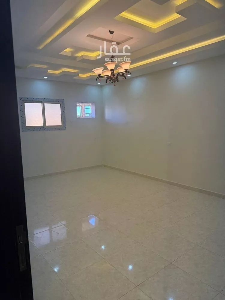 شقة للإيجار في شارع أبو عبد الله اليماني, حي البوادي, مدينة تبوك, منطقة تبوك