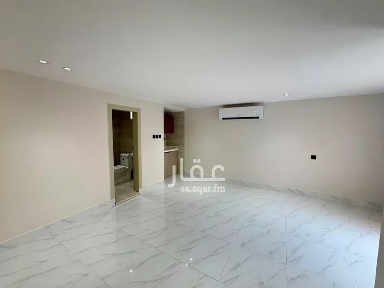 شقة للإيجار في شارع الشيخ إسحاق بن عبدالرحمن بن حسن, حي الزهرة, مدينة الرياض, منطقة الرياض صورة 2