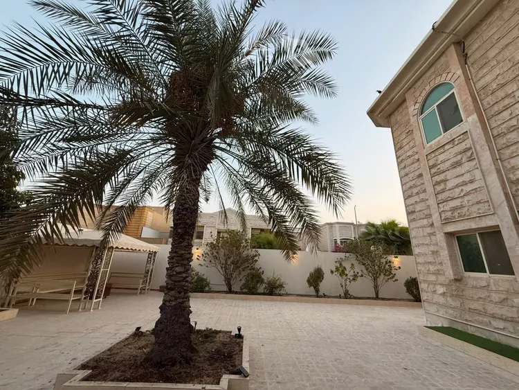فيلا للبيع في شارع ابن الصدر الحنبلي, حي الشاطئ الغربي, مدينة الدمام, المنطقة الشرقية 9