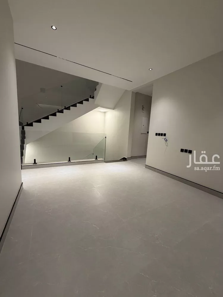 فيلا للبيع في شارع جعفر المستفاض, حي المرجان, مدينة الرياض, منطقة الرياض صورة 2
