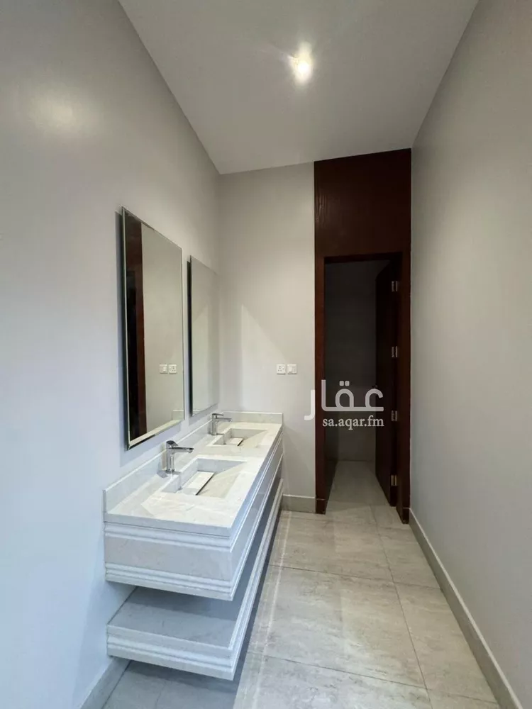 دور للبيع في شارع عبدالله النجدي, حي العارض, مدينة الرياض, منطقة الرياض صورة 2