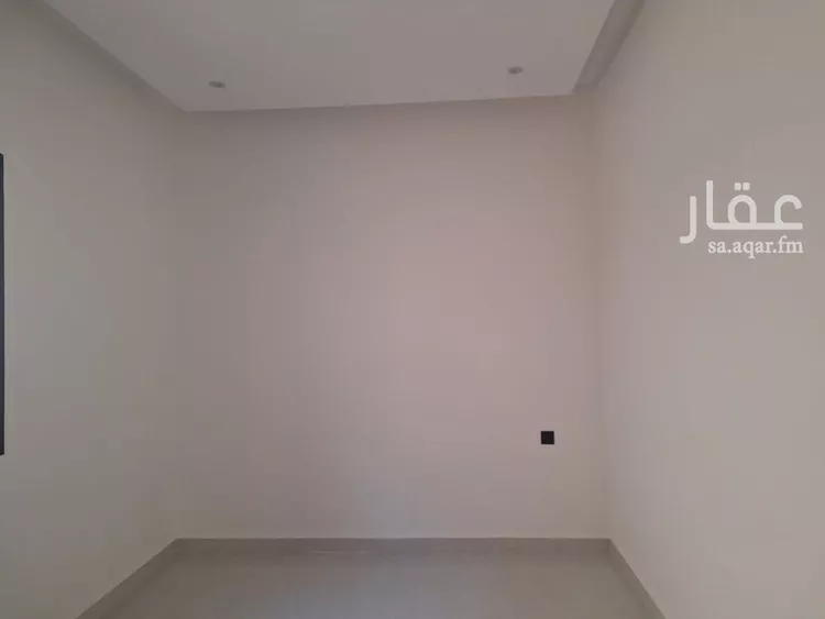 فيلا للبيع في شارع رقم 315, حي ظهرة لبن, مدينة الرياض, منطقة الرياض صورة 3