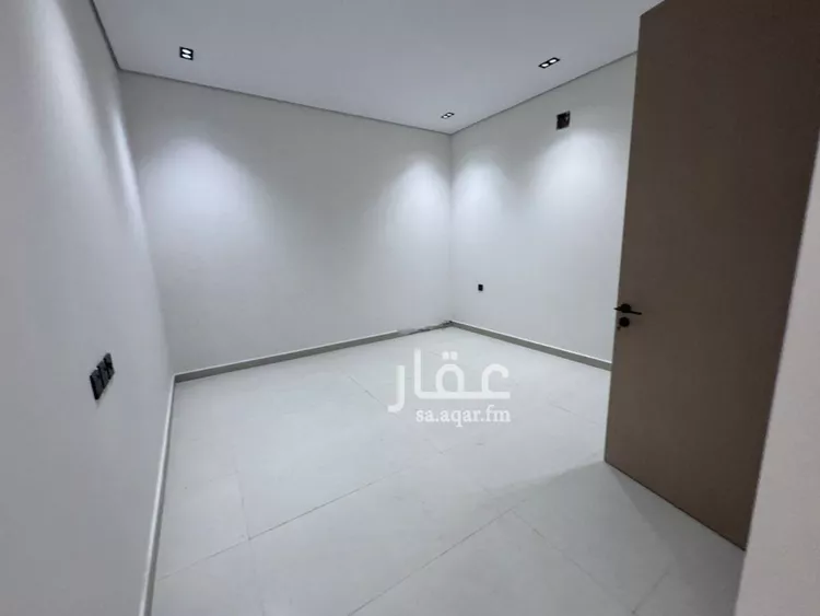 فيلا للبيع في شارع حولي, حي ظهرة لبن, مدينة الرياض, منطقة الرياض صورة 5