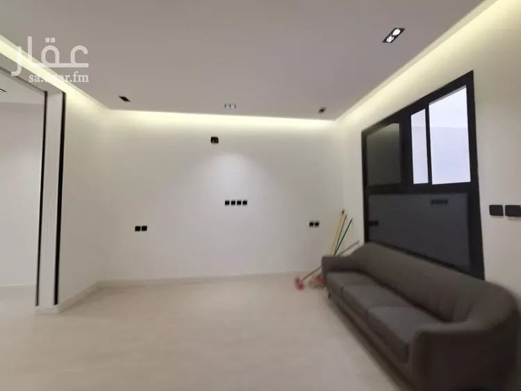 فيلا للبيع في شارع رقم 315, حي ظهرة لبن, مدينة الرياض, منطقة الرياض