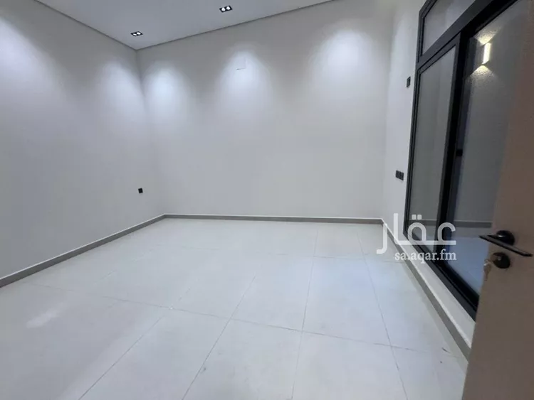 فيلا للبيع في شارع حولي, حي ظهرة لبن, مدينة الرياض, منطقة الرياض صورة 3