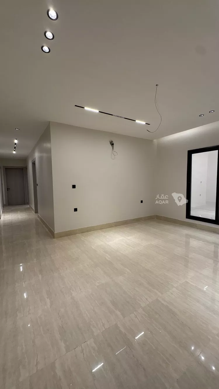 Apartment for Sale in Dammam Ash Shulah 7