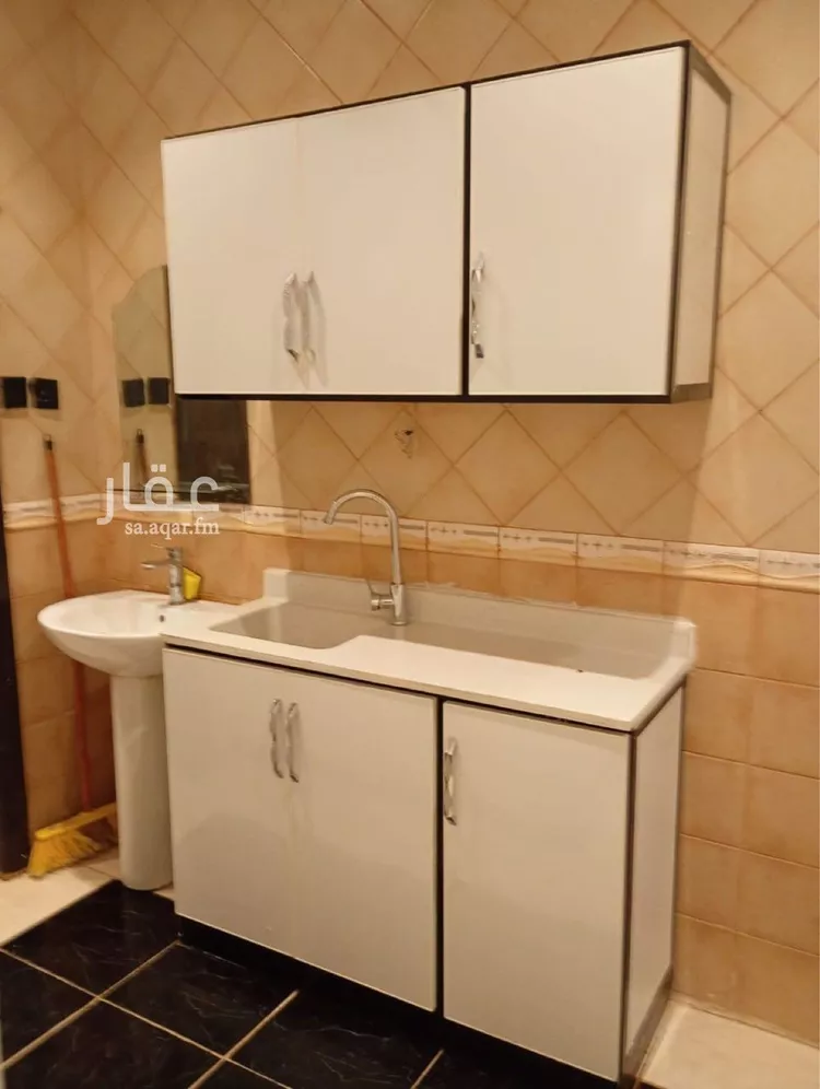 شقة للإيجار في شارع الملك عبدالله ابن عبدالعزيز سعود, حي العاصمة, مدينة الدرعية, منطقة الرياض صورة 3