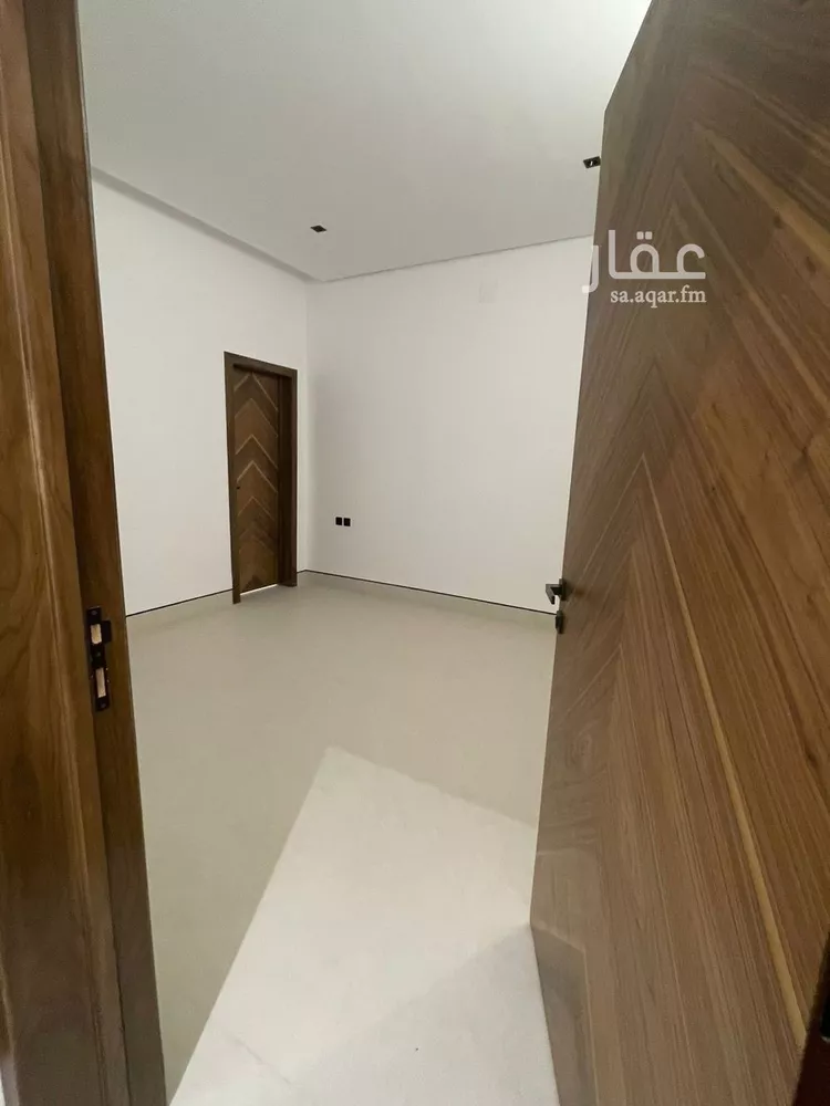 Apartment for Sale in Al Muzahimiyah Tuwaiq 7