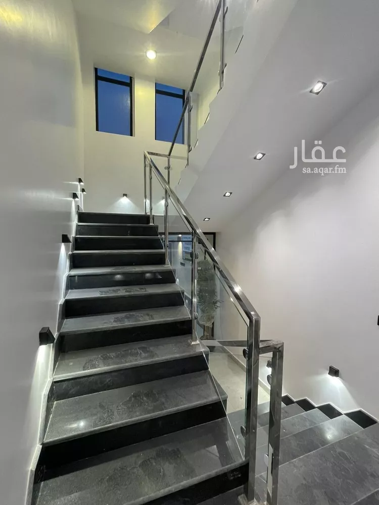 Apartment for Sale in Al Muzahimiyah Tuwaiq 6