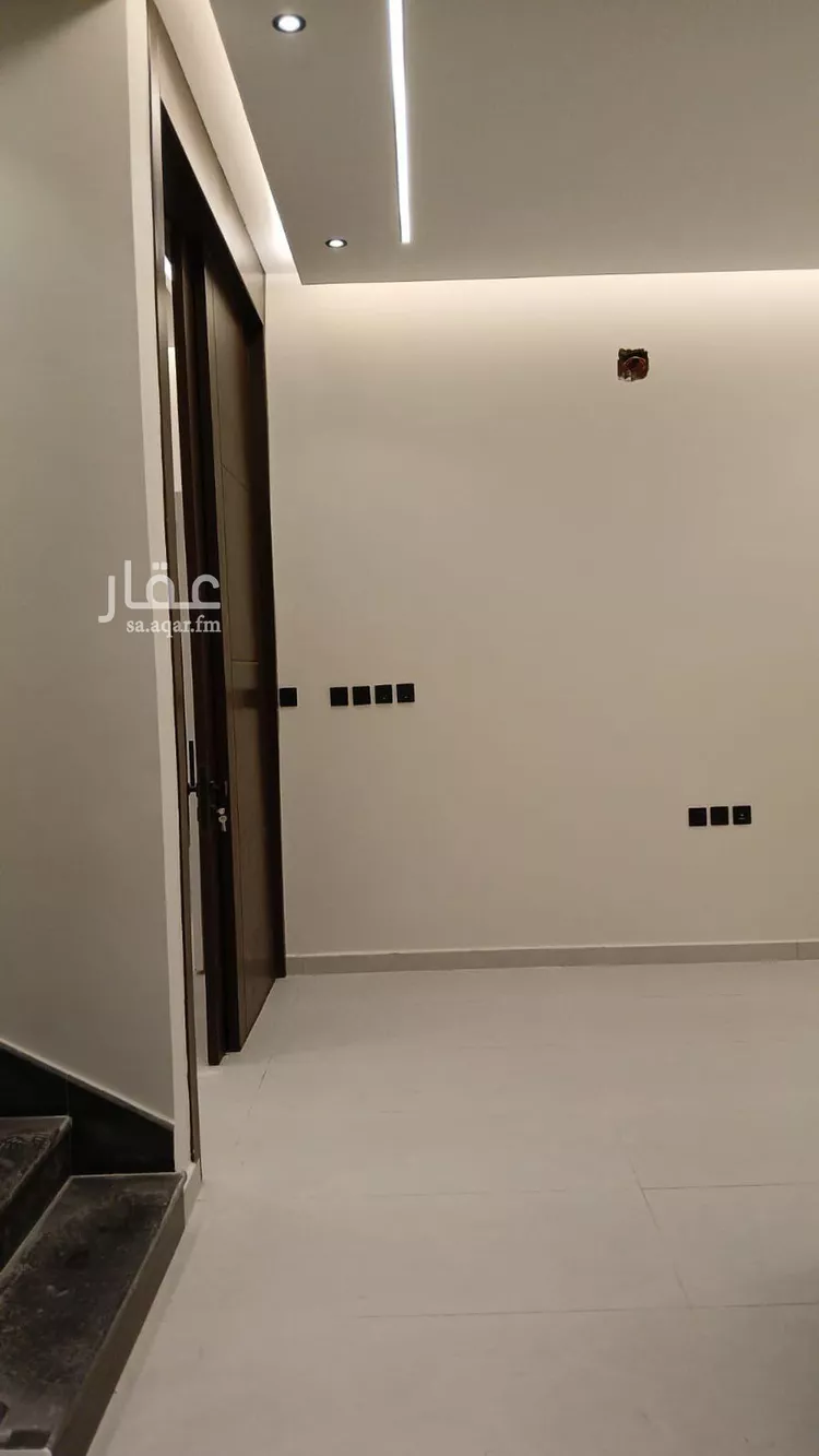 فيلا للبيع في شارع حمد بن عتيق, حي الفاروق, مدينة الرياض, منطقة الرياض صورة 2