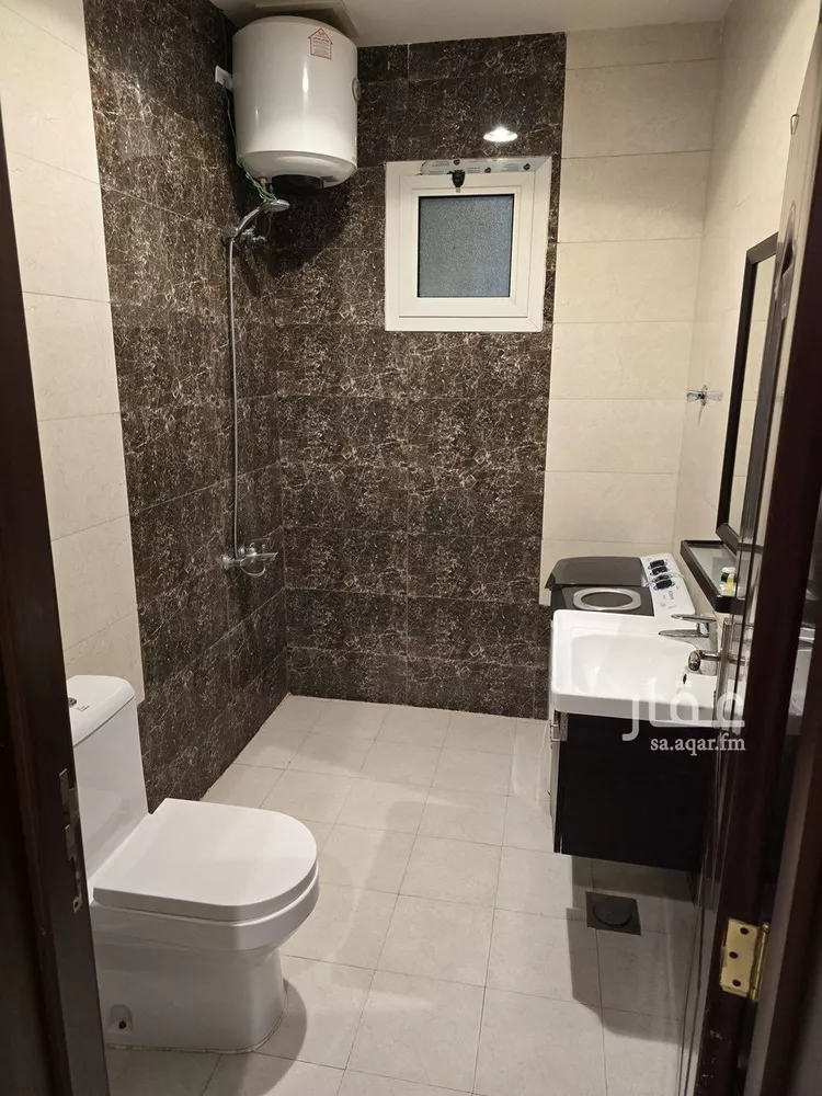 شقة للإيجار في شارع الامير مقرن بن عبدالعزيز, حي مغرزات, مدينة الرياض, منطقة الرياض صورة 3