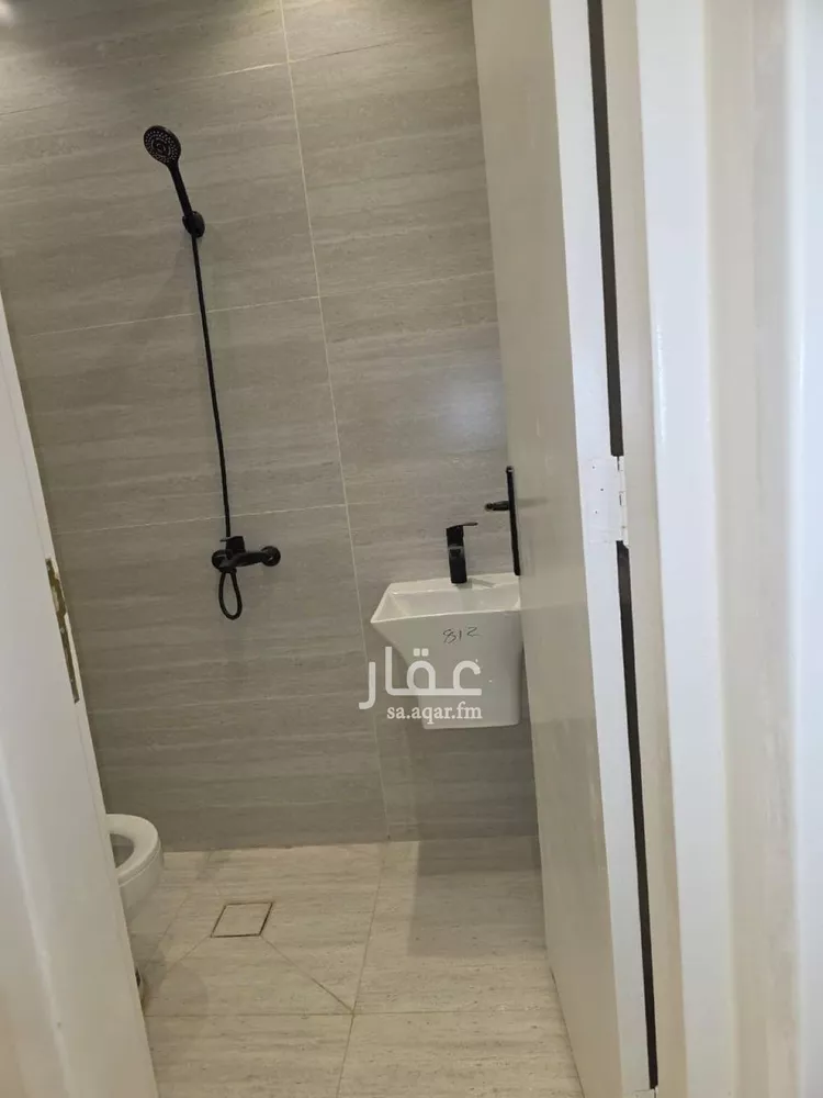 شقة للإيجار في شارع أبي حيان الغرناطي, حي الملك عبدالعزيز, مدينة الرياض, منطقة الرياض صورة 5