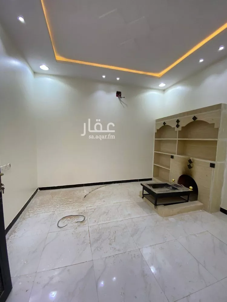 فيلا للبيع في شارع أحمد بن ثوابة الكاتب, حي الرمال, مدينة الرياض, منطقة الرياض صورة 4