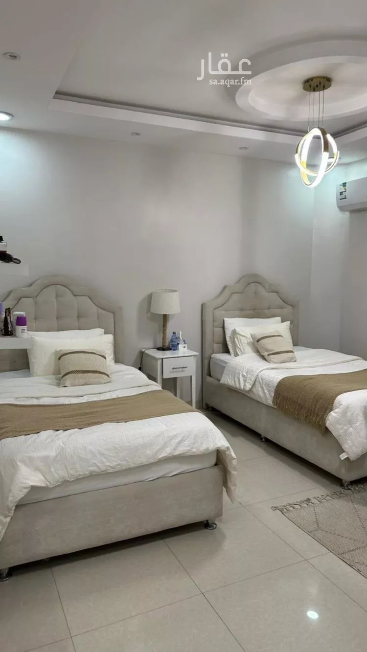 فيلا للبيع في شارع النباع, حي السعادة, مدينة الرياض, منطقة الرياض صورة 2