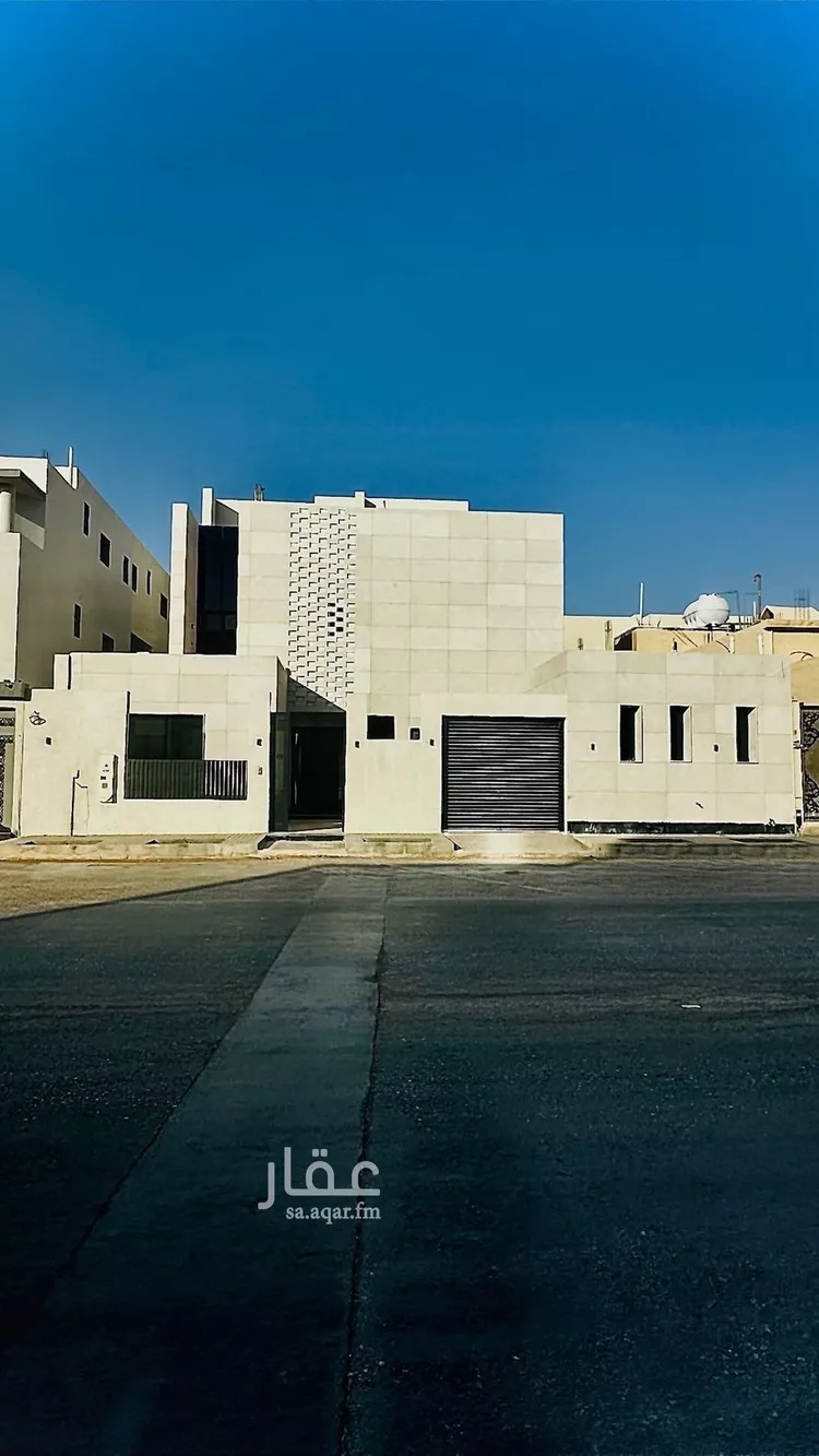 فيلا للبيع في شارع عبدالقادر بن عبدالوارث, حي المهدية, مدينة الرياض, منطقة الرياض
