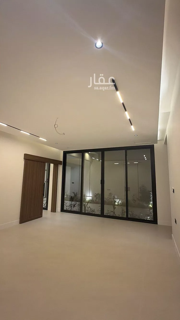 فيلا للبيع في شارع الخادم, حي المهدية, مدينة الرياض, منطقة الرياض صورة 5