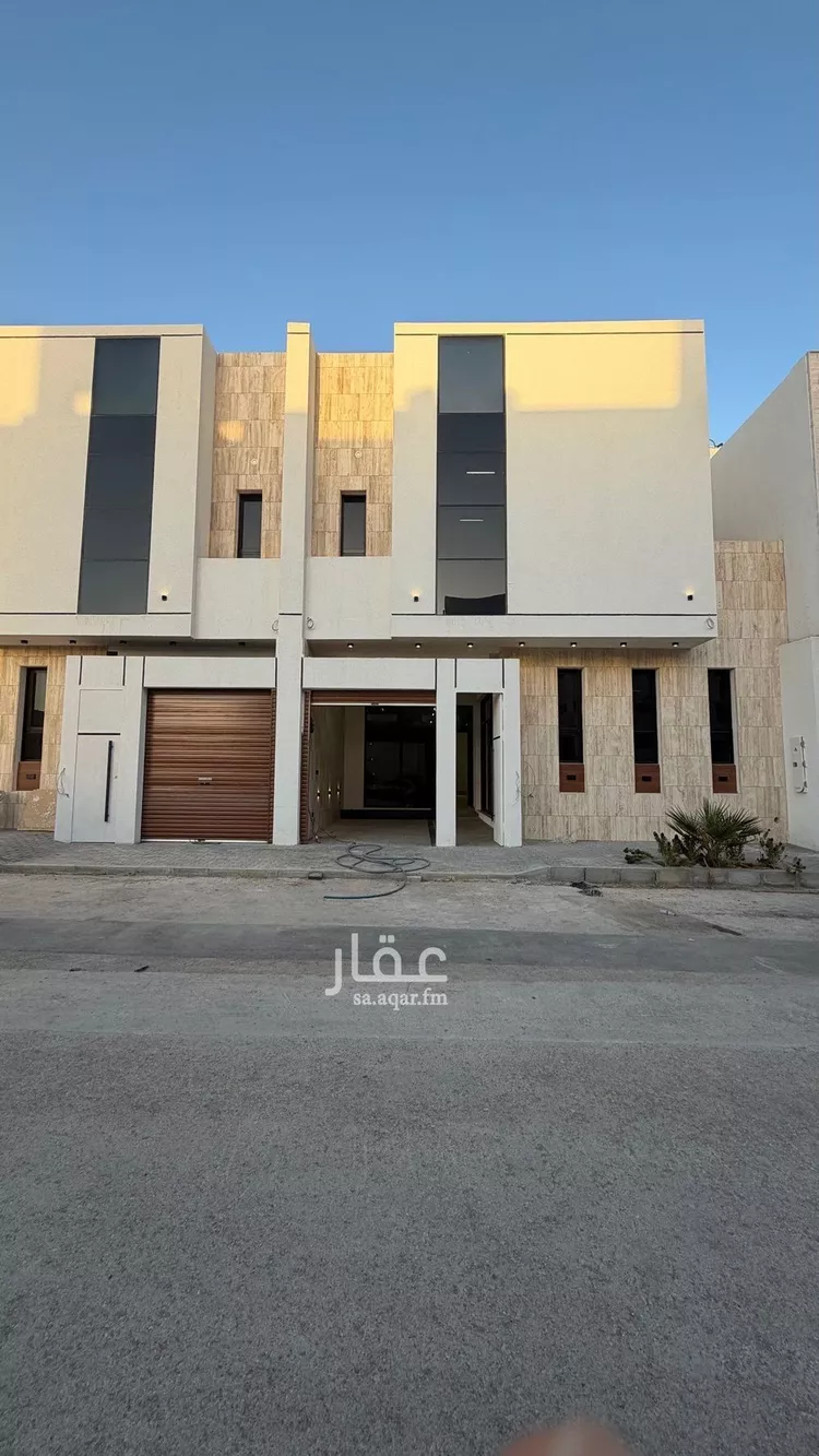 فيلا للبيع في شارع قطب الدين بن السلطان, حي المهدية, مدينة الرياض, منطقة الرياض