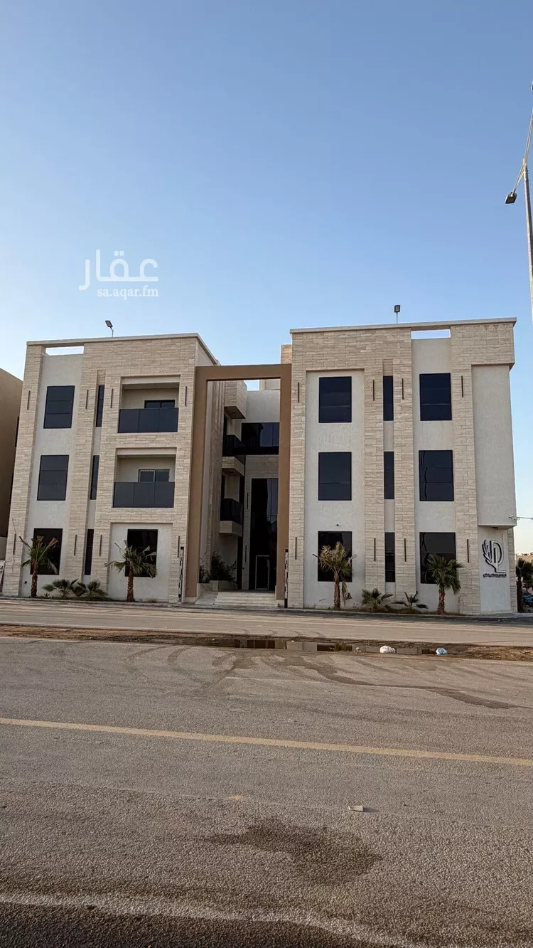 عمارة للبيع في شارع عبدالملك بن عباس, حي المهدية, مدينة الرياض, منطقة الرياض