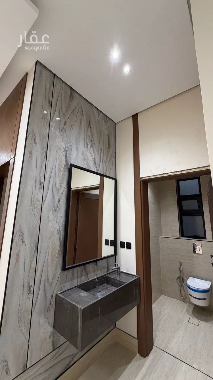 فيلا للبيع في شارع قطب الدين بن السلطان, حي المهدية, مدينة الرياض, منطقة الرياض صورة 3