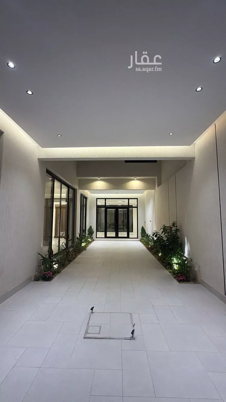 فيلا للبيع في شارع الخادم, حي المهدية, مدينة الرياض, منطقة الرياض صورة 2