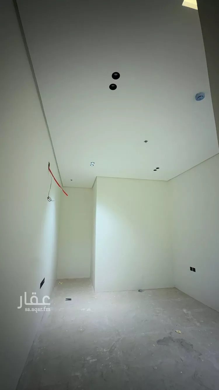 عمارة للبيع في شارع عبدالملك بن عباس, حي المهدية, مدينة الرياض, منطقة الرياض صورة 2