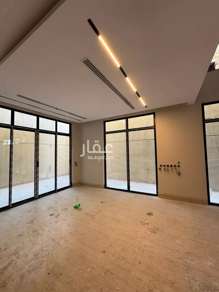 فيلا للبيع في شارع النواس بن سمعان, حي العارض, مدينة الرياض, منطقة الرياض صورة 2
