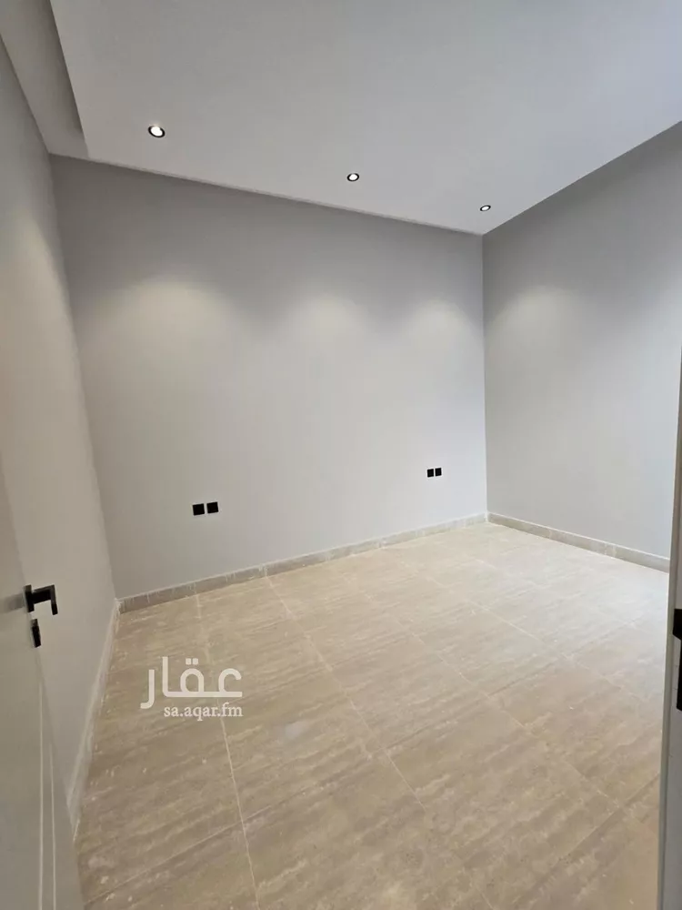فيلا للبيع في شارع التربة, حي الملك فيصل, مدينة الرياض, منطقة الرياض صورة 2
