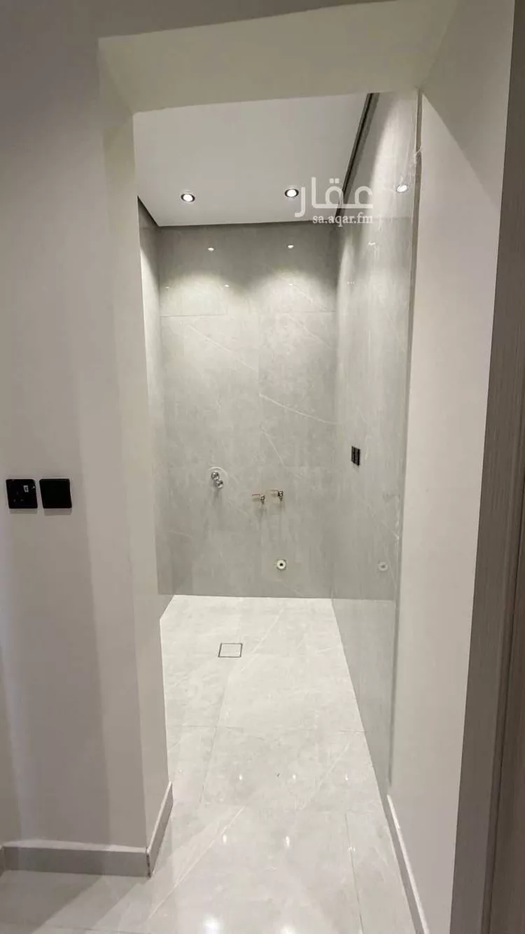 فيلا للبيع في شارع ابن العربي, حي ضاحية الملك فهد, مدينة الدمام, المنطقة الشرقية صورة 2