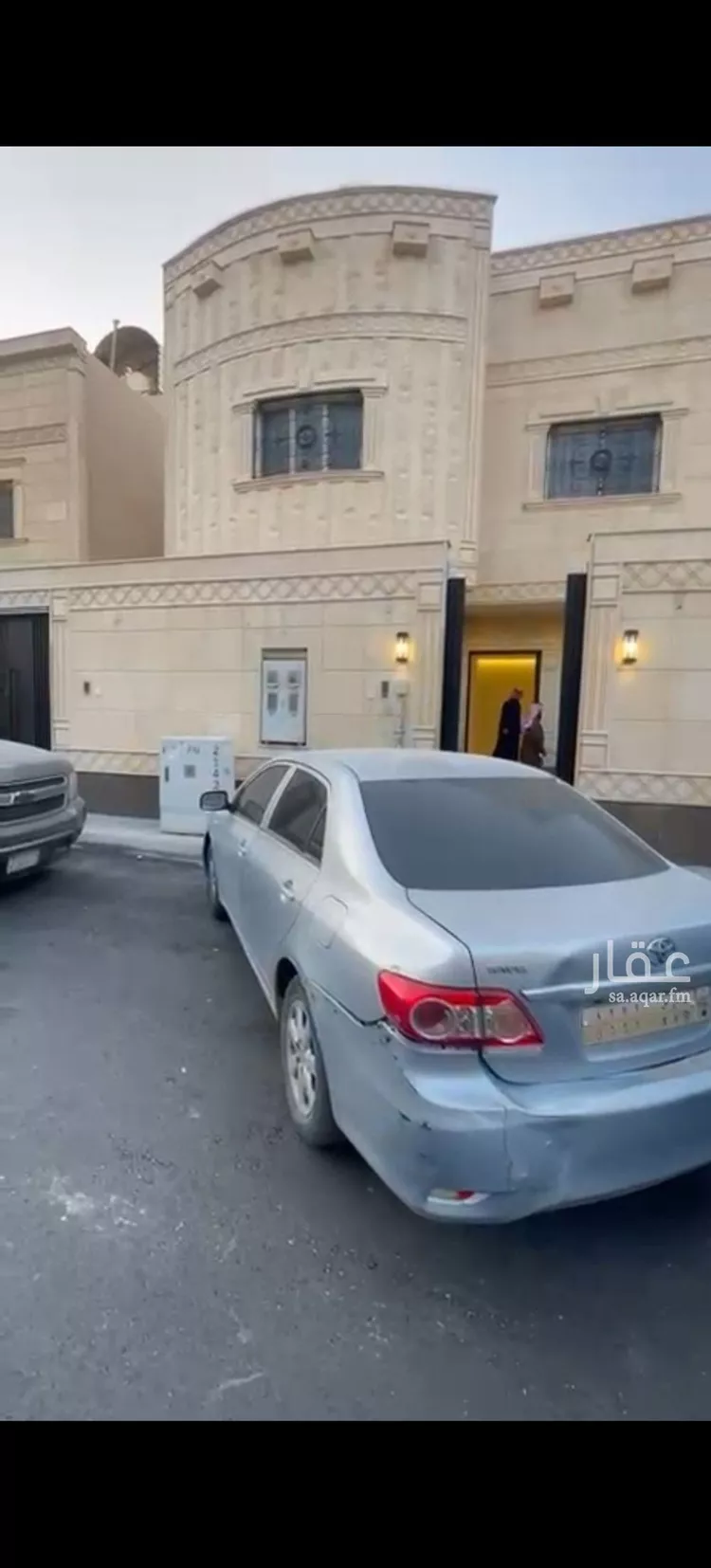 فيلا للبيع في شارع زينب بنت أحمد, حي بدر, مدينة الرياض, منطقة الرياض صورة 2