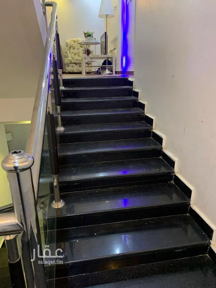 فيلا للإيجار في شارع المرفق, حي ظهرة لبن, مدينة الرياض, منطقة الرياض صورة 5