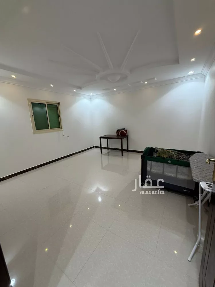 فيلا للإيجار في شارع رقم 255, حي ظهرة لبن, مدينة الرياض, منطقة الرياض صورة 2